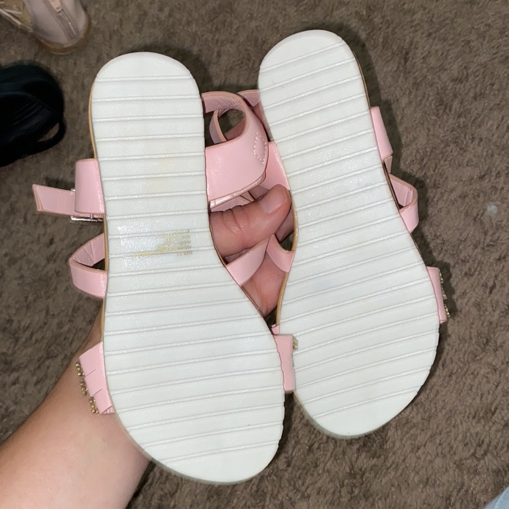 🦄New Bebe Girls “Bling” Sandals- pls Read below - Picture 3 of 4